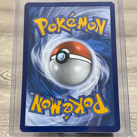 2020 POKEMON PIKACHU TCG Trading Card 065/202 - Picture 2 of 2